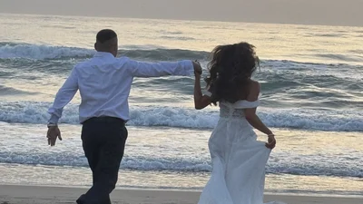 Чемпіон світу з боксу Денис Берінчик затанцював у кліпі DISCOMAN