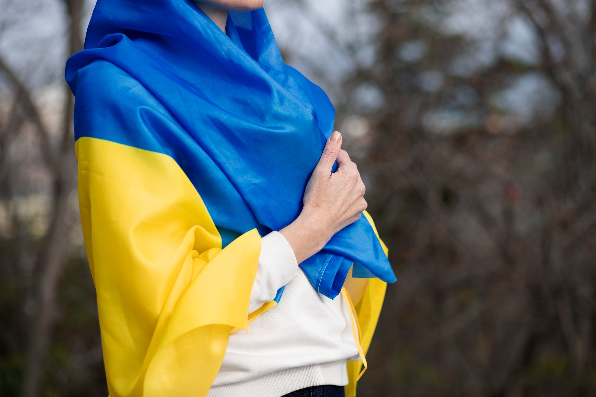 Несокрушимые сердца: патриотические поздравления с Днем достоинства и свободы своими словами - 657377 Несокрушимые сердца: патриотические поздравления с Днем достоинства и свободы своими словами - фото 657377