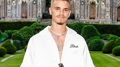 Ромео Бекхэм больше не скрывает отношения и показал свою новую возлюбленную - совместное фото пары