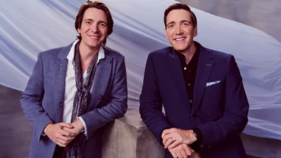 Фанаты Гарри Поттера будут в восторге: чем сейчас занимаются "близнецы Уизли"