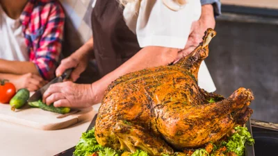 Індичка, парад і родинний затишок: як святкують День подяки в Америці, цікаві факти