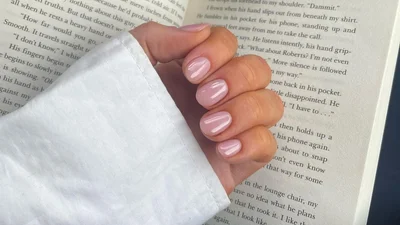 Классический маникюр, который никогда не выйдет из моды и всегда будет хорошо смотреться