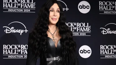 Это было 5-6 раз: Шер сделала шокирующее признание о попытках самоубийства