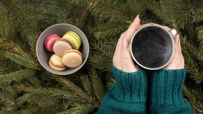 Прикольні привітання з Першим днем зими: картинки та слова, які піднімуть настрій 100%