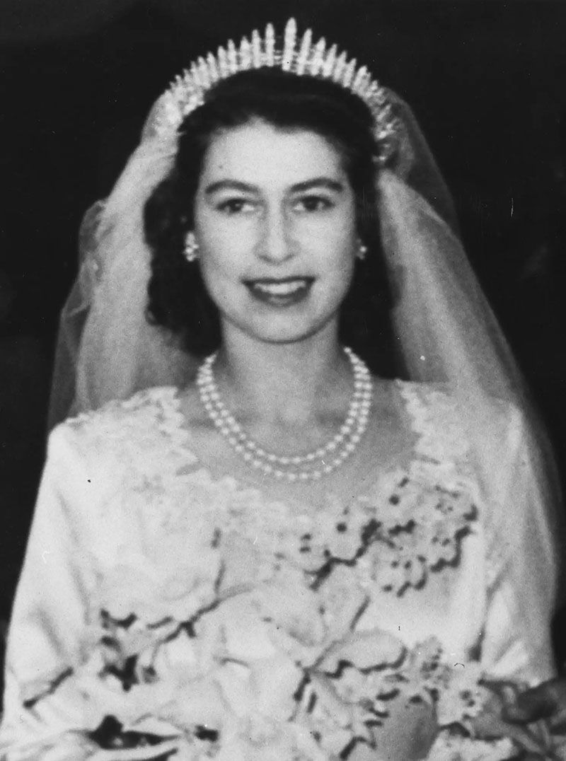 Как 75 лет назад прошла свадьба века Елизаветы II и принца Филиппа - все детали и фото - фото 660851