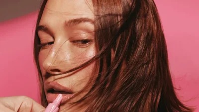 Эффект лифтинга без процедур: 5 секретов макияжа для свежего и подтянутого вида