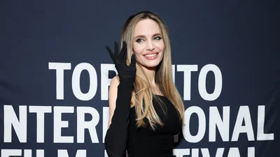 Анджеліна Джолі зізналась, що її діти не люблять уваги, хоча сама водить їх на різні заходи