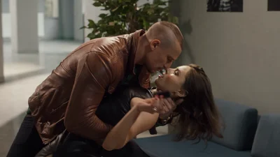 Цимбалюк и Денисенко устроили переполох в романтической комедии "Коли ти вийдеш заміж?"