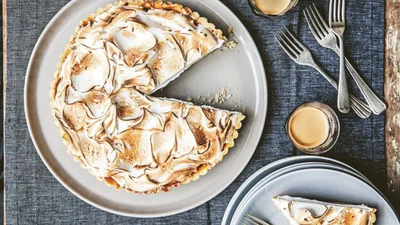 Затишно та по-домашньому: найкращі рецепти випічки з яблуками