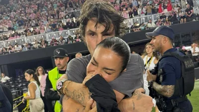 Як молоді Девід і Вікторія: нове фото Круза Бекхема з його коханою підкорює мережу