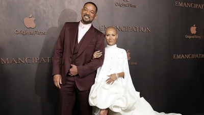 Дружина Вілла Сміта заінтригувала інтимним фото з ванної своєї подруги