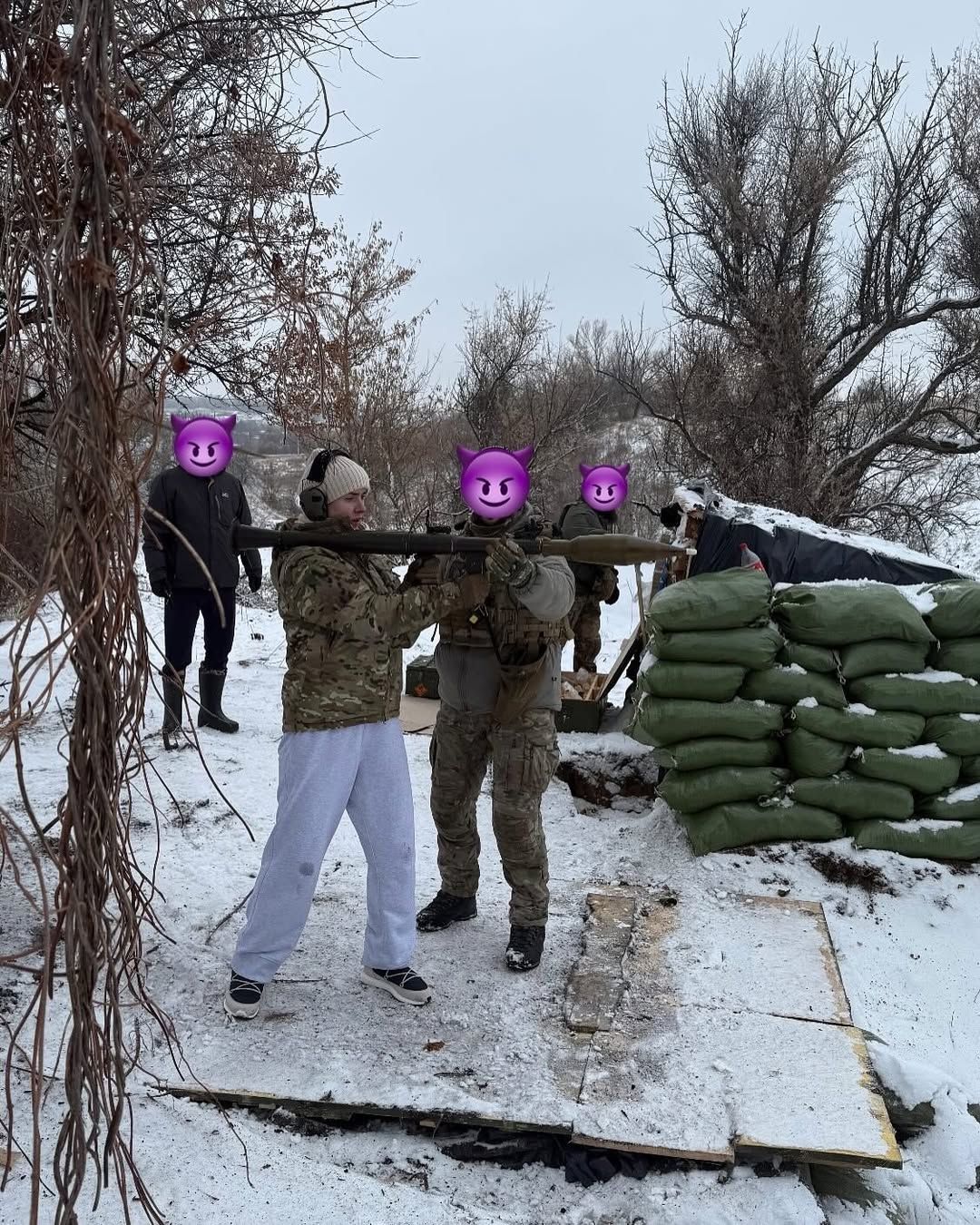 Еліна Світоліна з гранатометом - фото 665593
