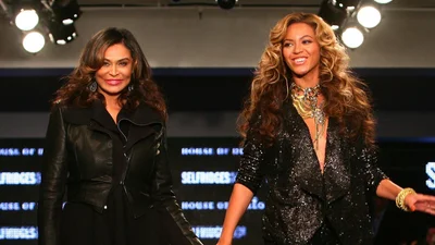 "Це не я": мама Бейонсе вподобала новину про зятя Jay-Z, якого звинуватили у зґвалтуванні