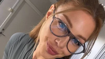 Тіна Кароль обрала окуляри в трендовій оправі, які пасують до будь-якої форми обличчя