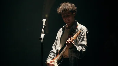 Грав Кузьму: зірка фільму "Я, "Побєда" і Берлін" пройшов військові навчання