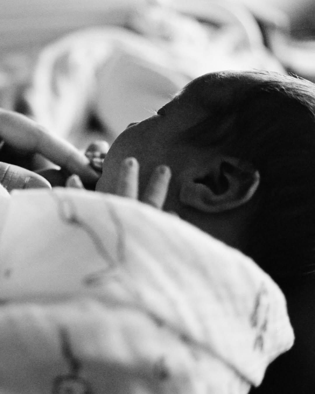 Голливудские знаменитости, которые стали счастливыми родителями в 2024 году: это был звездный бэби-бум - 667292 Голливудские знаменитости, которые стали счастливыми родителями в 2024 году: это был звездный бэби-бум - фото 667292