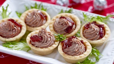 Изысканные закуски на Новый год, которые легко повторить дома