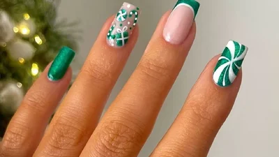 Праздничный маникюр на квадратные ногти: тематический дизайн для удачной встречи Зеленой Деревянной Змеи