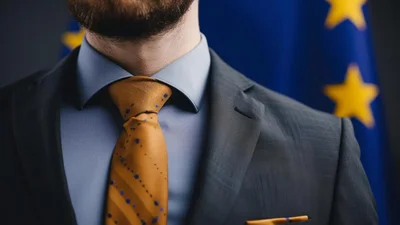 Тематические поздравления с Днем работника дипломатической службы Украины 2024 - картинки и проза для вдохновения