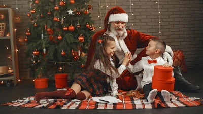 Праздничные сюрпризы: что подарить детям на Рождество, чтобы сделать его незабываемым