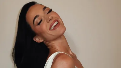 От каштанового чили до винтажного блонда: эти цвета волос будут править в 2025 году