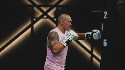 "Я умру": Александр Усик накануне боя с Фьюри вспомнил, когда в последний раз сильно напивался