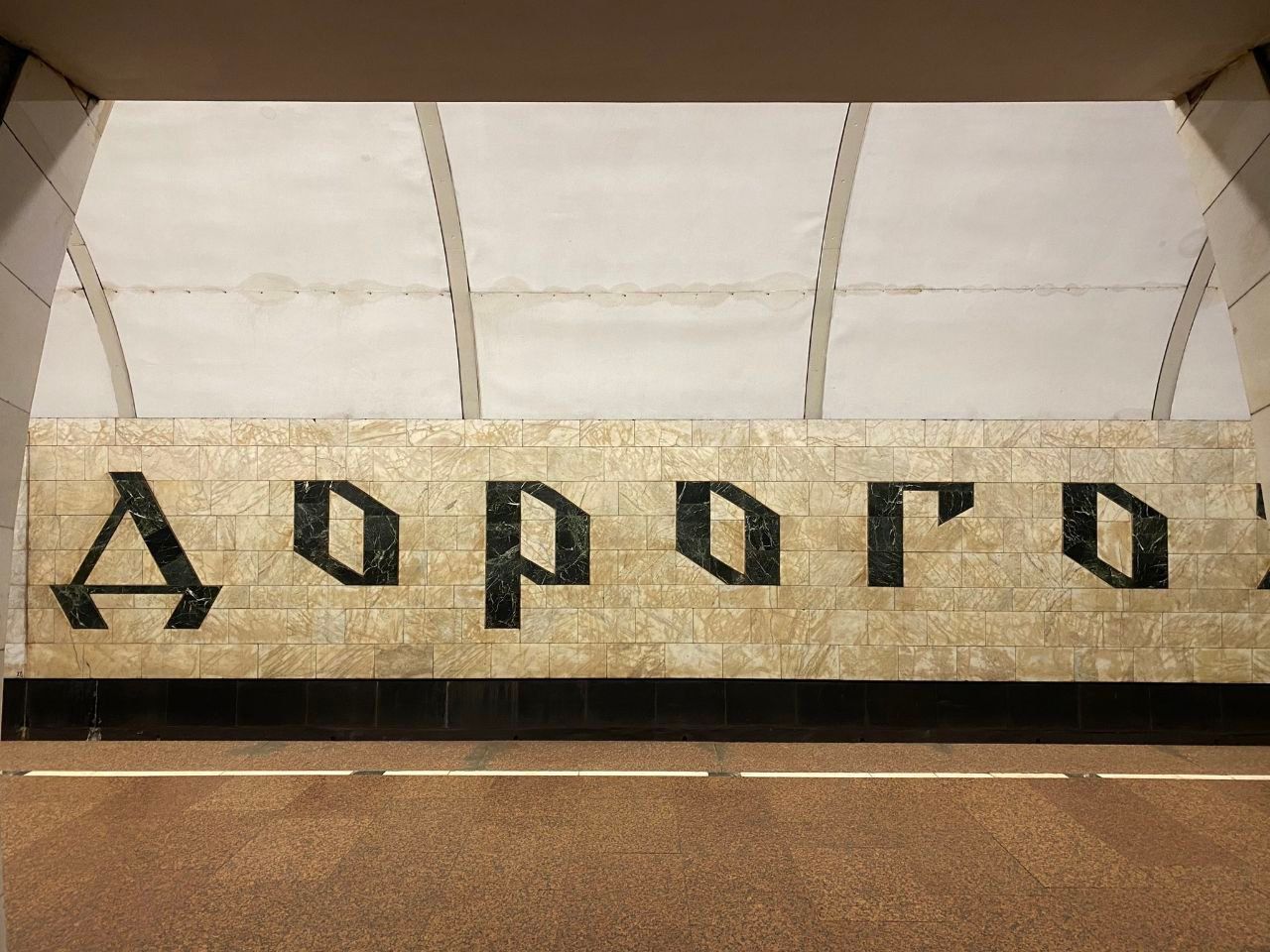 Мемы про деньги, которых так не хватает в период праздников - фото 668527