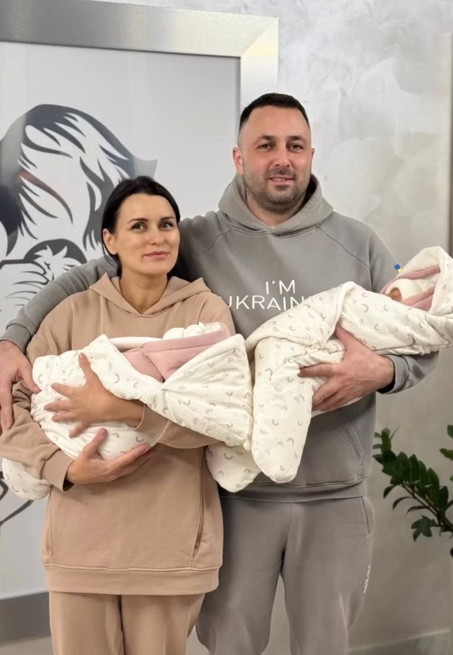 Ліза Глінська народила двійню - трепетне фото й відео малюків - 668756 Ліза Глінська народила двійню - трепетне фото й відео малюків - фото 668756