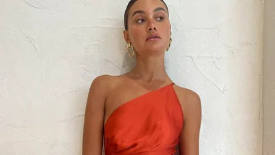 Цей яскравий колір точно не підійде для святкового образу на Новий рік 2025