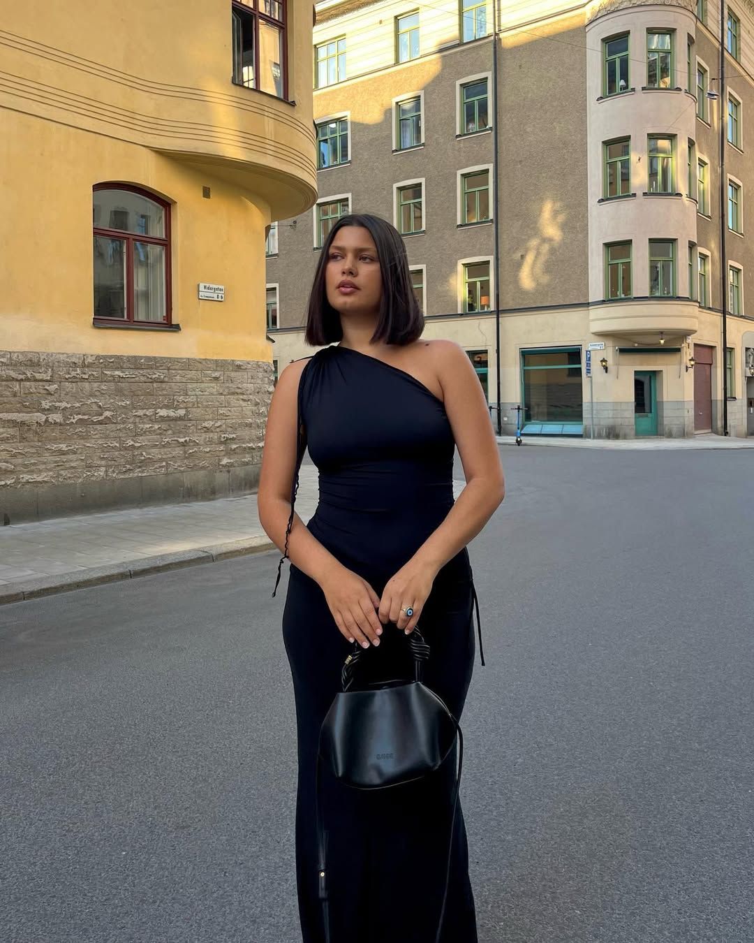 Образы на Новый год для девушек plus-size: изысканные, стильные и с блестками - 668973 Образы на Новый год для девушек plus-size: изысканные, стильные и с блестками - фото 668973