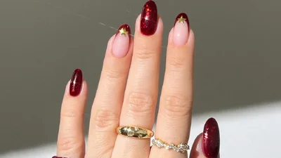 Свято на кінчиках пальців: найкращі ідеї манікюру з тематичним дизайном до Різдва