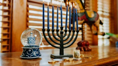 Волшебные поздравления с Ханукой, которые подарят праздничное настроение