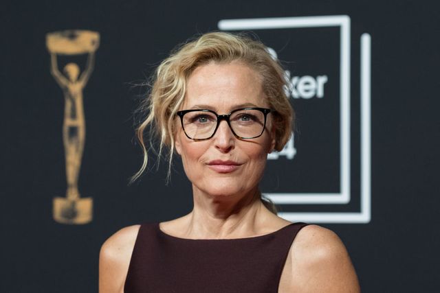 Жалаңаш агент Скалли актриса