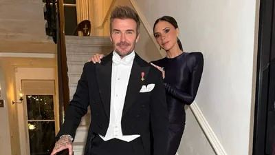 Подружжя Бекхемів вразило святковими фото: як завжди елегантні