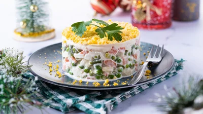 Олів’є на Новий рік: 3 версії легендарного салату на будь-який смак