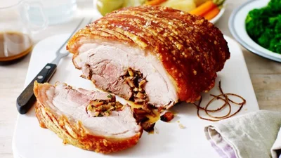 Готуємо гарячі страви на Новий рік: апетитні рецепти м’яса, птиці та риби