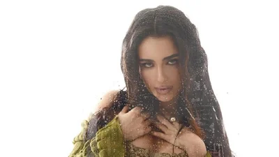 Аня Тринчер порадовала поклонников горячими фотографиями: некоторые заподозрили послание для Волошина