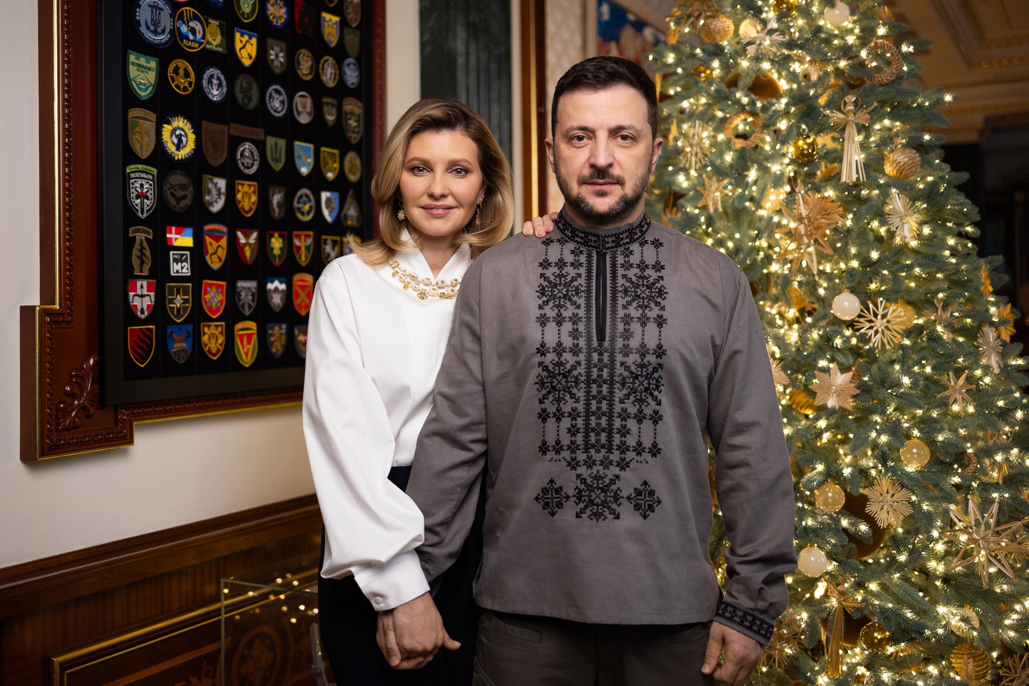 Олена і Володимир Зеленський — новорічне фото - фото 673168