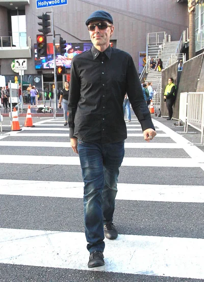 Шамамен есектегі үлкен мүшесімен