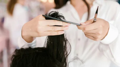 Сплануй похід у салон: місячний календар стрижок у січні