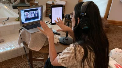 Женщина в главной роли: о чем книга, основанная на подкасте Деми Мур, и почему ее стоит прочитать