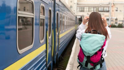 "Как?!": в Укрзалізниці рассказали, какие необычные предметы забывали пассажиры в поездах