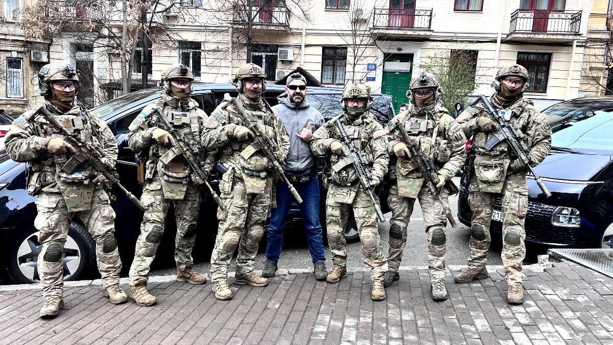 Как остановить вербовку подростков: смотри поучительный ролик украинского режиссера - 677466 Как остановить вербовку подростков: смотри поучительный ролик украинского режиссера - фото 677466