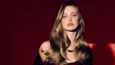 Колишня дружина Тищенка зберігає гроші в сумочках: скільки коштують аксесуари Алли Барановської