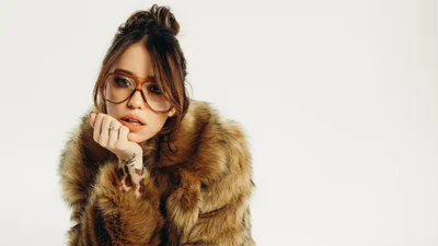 Дикая киса Надя Дорофеева поразила фотосетом в леопарде