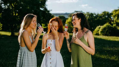 Стриптизер раскрыл тайны девичников: часто ли женщины изменяют