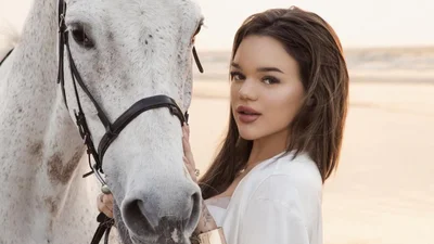 Юлія Верба відпочиває в Дубаї разом з Волошиним та його сім'єю - фото