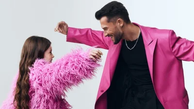 SERAFÝN в розовом плаще неожиданно появился в видео ALBINA