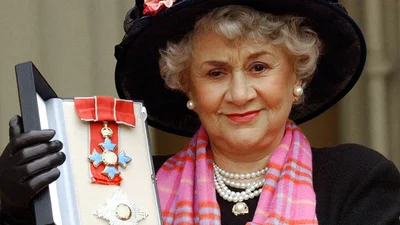 Пішла з життя зірка фільмів "101 далматинець" та "Чаклунський квітень" Джоан Плаурайт