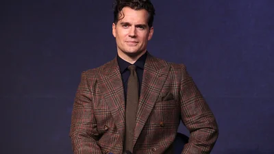 Звезда сериала "Ведьмак" Генри Кавилл впервые стал отцом - фото